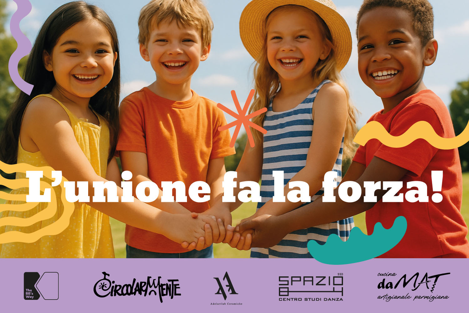 Home 21 Bambini felici fanno squadra con mani unite tra loro